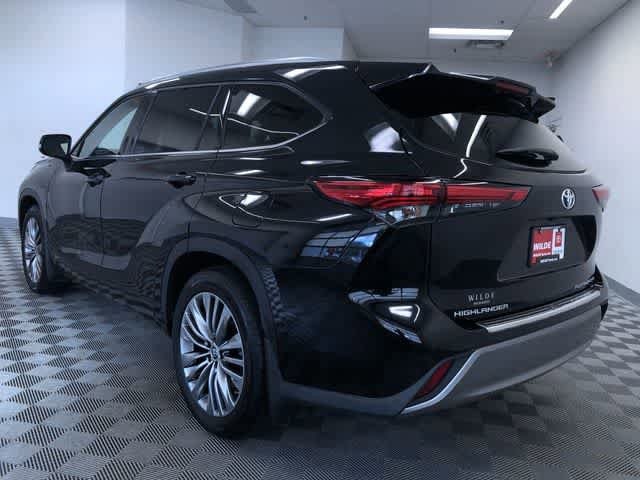 Thumbnail: 2020 Toyota Highlander - 4