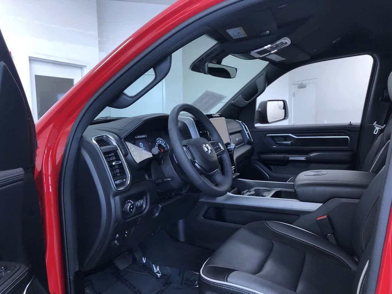 Thumbnail: 2025 RAM 1500 - 2
