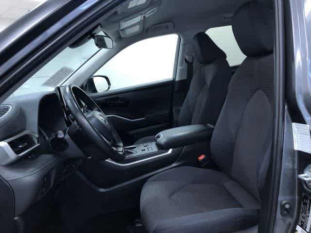 Thumbnail: 2024 Toyota Highlander - 20