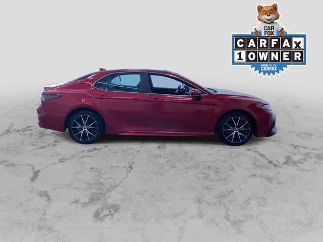 2024 Toyota Camry SE photo 2