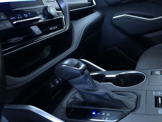 Thumbnail: 2024 Toyota Highlander - 31