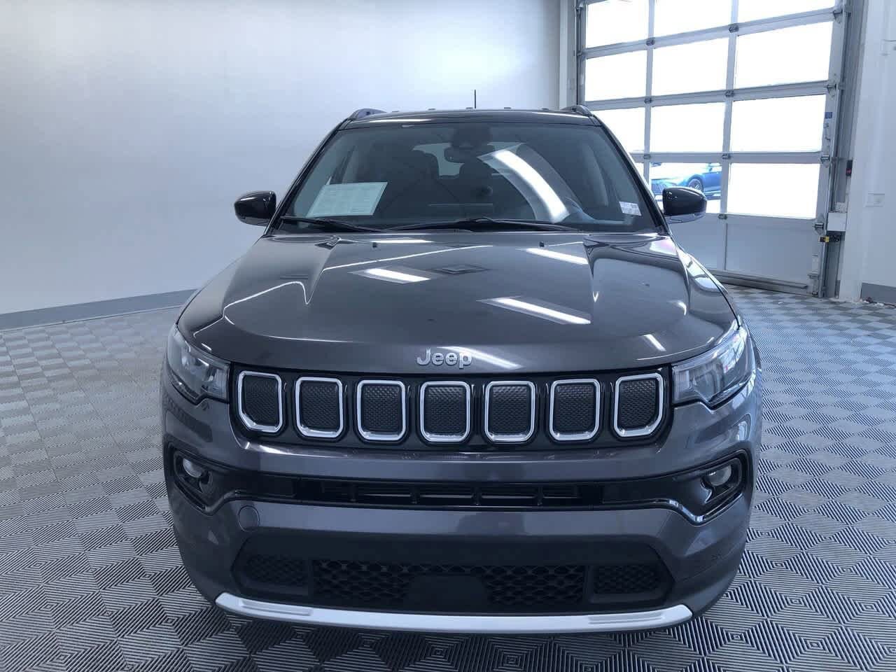 Thumbnail: 2022 Jeep Compass - 14