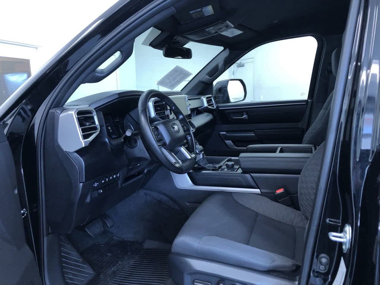 Thumbnail: 2025 Toyota Tundra - 2