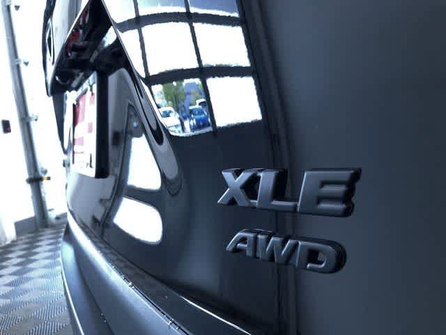 Thumbnail: 2025 Toyota RAV4 - 18