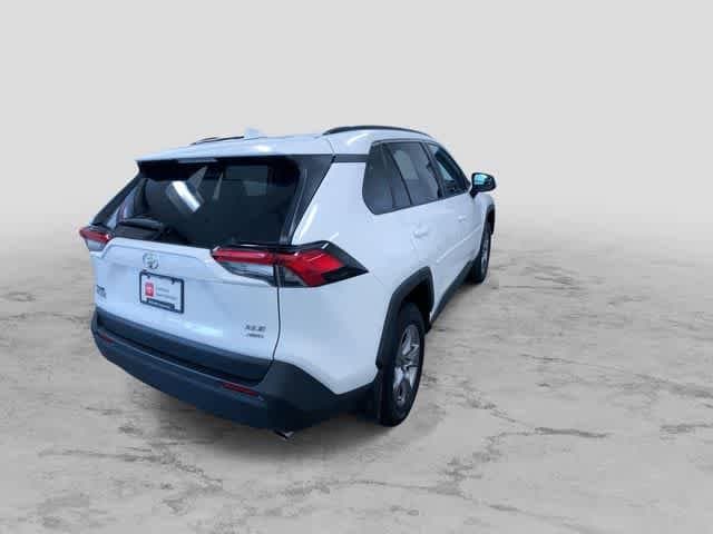 Thumbnail: 2023 Toyota RAV4 - 9