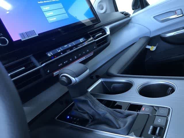 Thumbnail: 2026 Toyota Sienna - 31