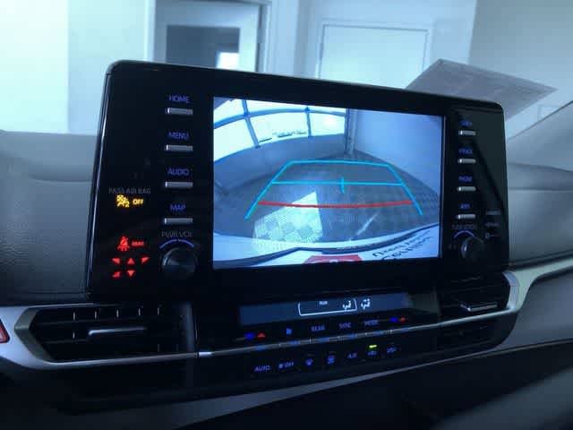 Thumbnail: 2023 Toyota Sienna - 28