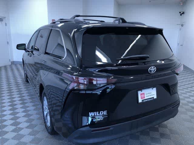 Thumbnail: 2026 Toyota Sienna - 12