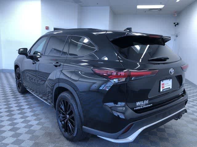 Thumbnail: 2025 Toyota Highlander - 12