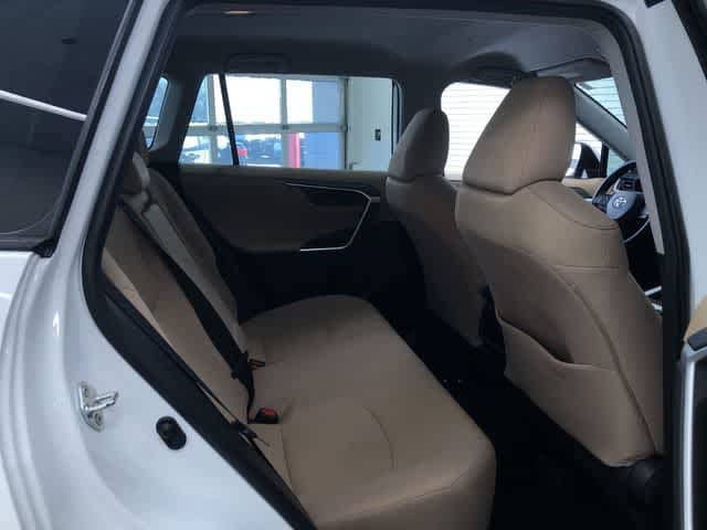 Thumbnail: 2019 Toyota RAV4 - 13