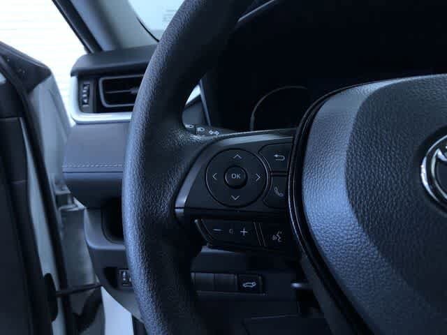 Thumbnail: 2025 Toyota RAV4 - 25