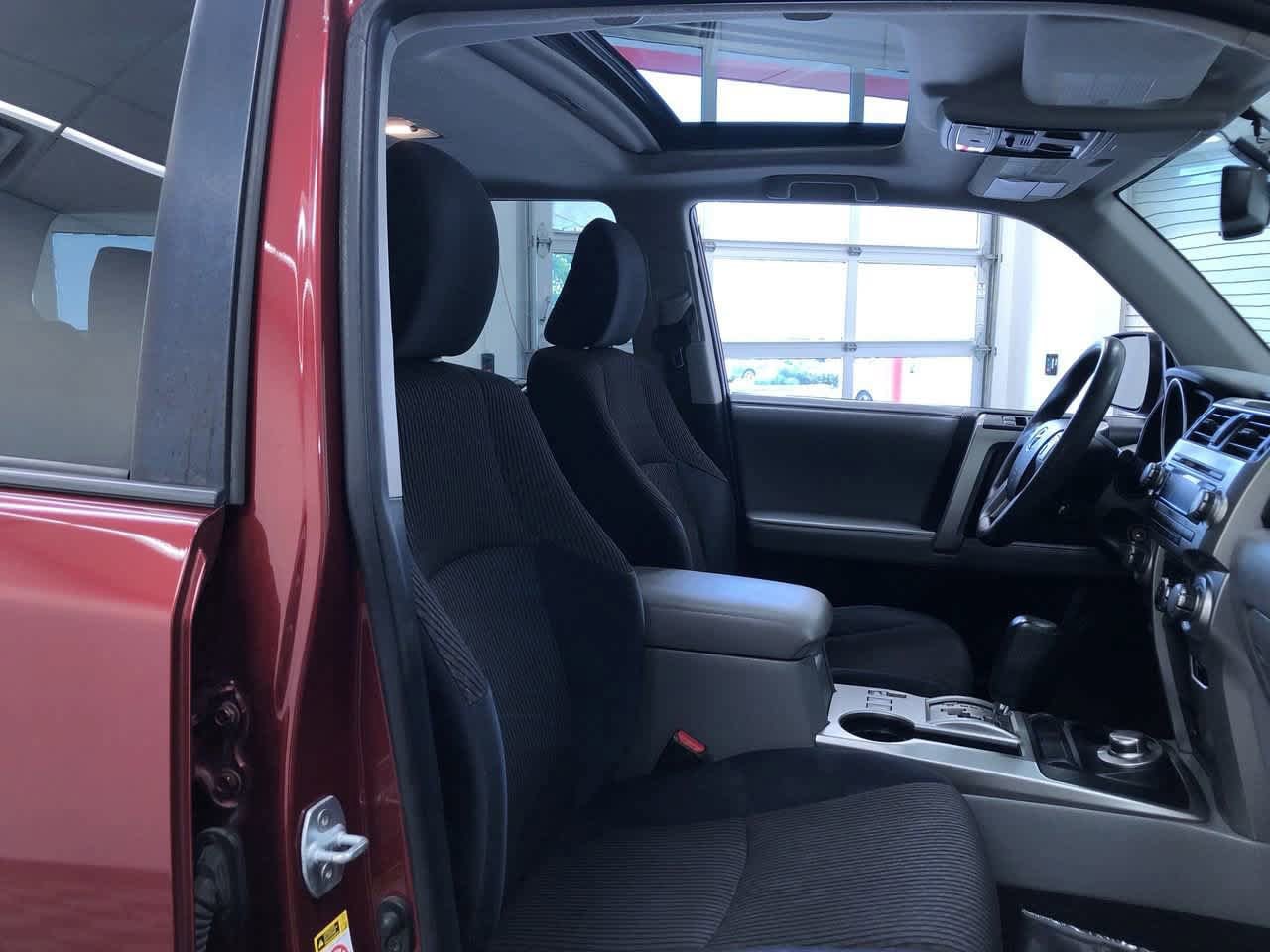 Thumbnail: 2013 Toyota 4Runner - 22