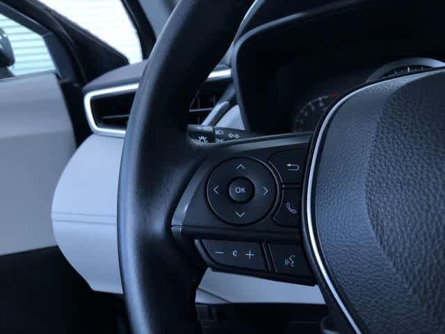 Thumbnail: 2022 Toyota Corolla Cross - 25