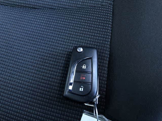 Thumbnail: 2025 Toyota RAV4 - 30