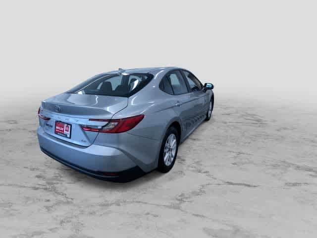 Thumbnail: 2025 Toyota Camry - 10