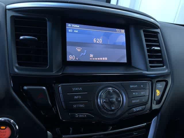 Thumbnail: 2015 Nissan Pathfinder - 29