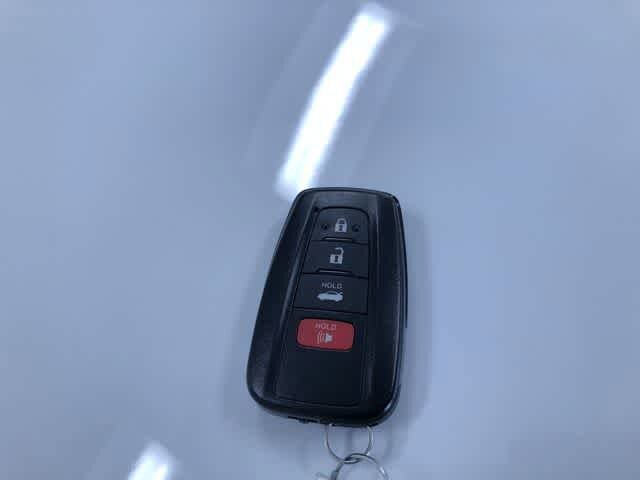 Thumbnail: 2022 Toyota Camry - 30