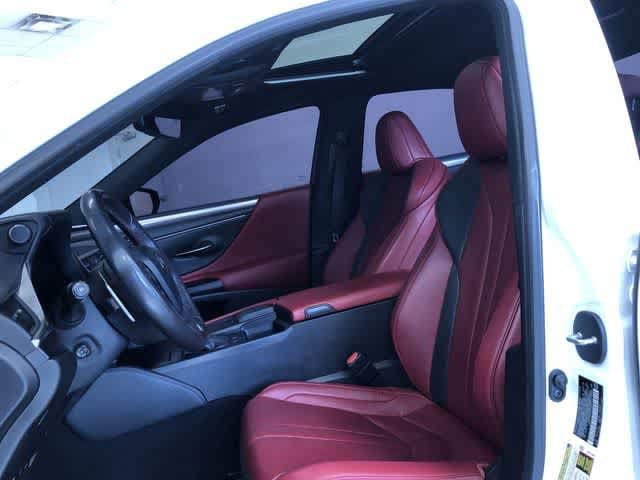 Thumbnail: 2019 Lexus ES - 19