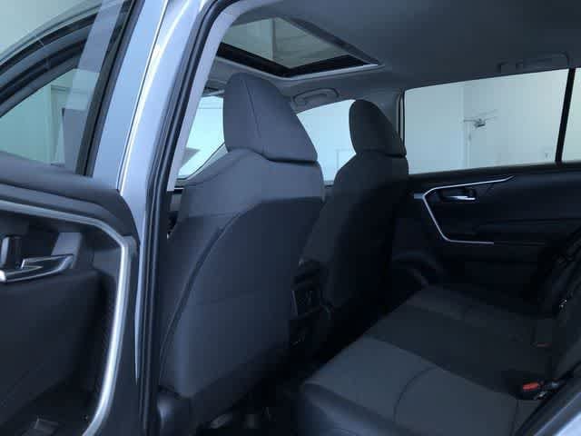 Thumbnail: 2022 Toyota RAV4 - 11