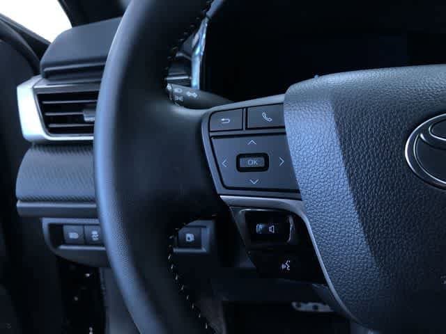 Thumbnail: 2025 Toyota Camry - 25