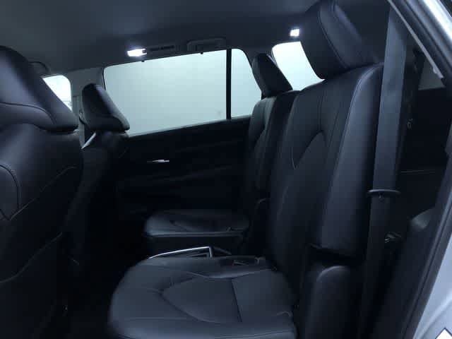 Thumbnail: 2025 Toyota Grand Highlander - 22