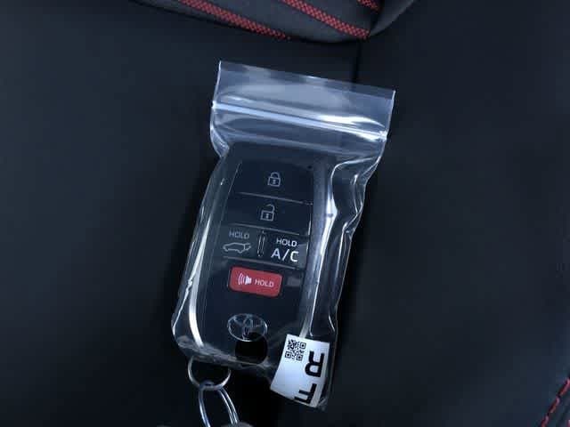 Thumbnail: 2025 Toyota RAV4 - 32