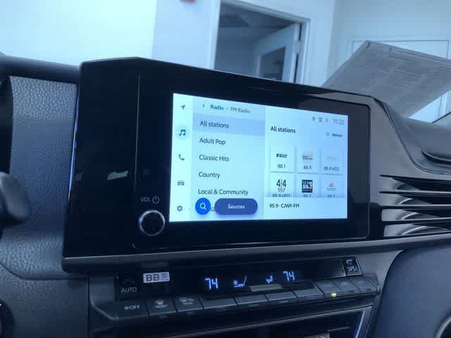 2026 Toyota Camry LE - Photo 29