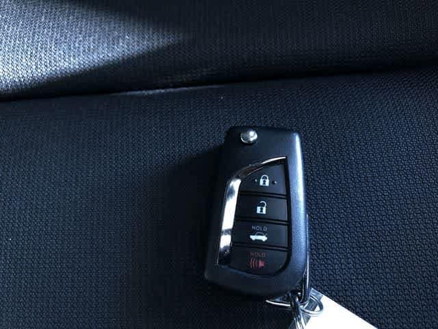 Thumbnail: 2025 Toyota Corolla - 31