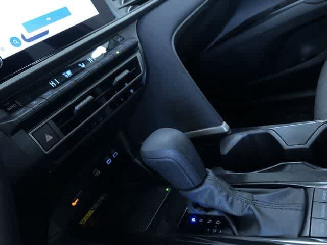 Thumbnail: 2025 Toyota Camry - 30