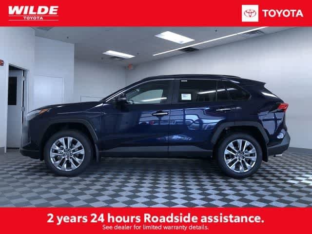 Thumbnail: 2025 Toyota RAV4 - 3