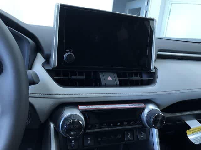 Thumbnail: 2025 Toyota RAV4 - 19