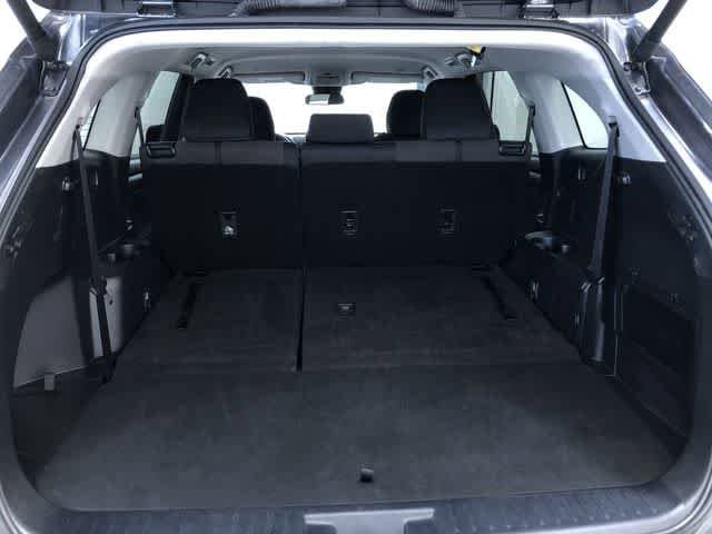 Thumbnail: 2024 Toyota Highlander - 34