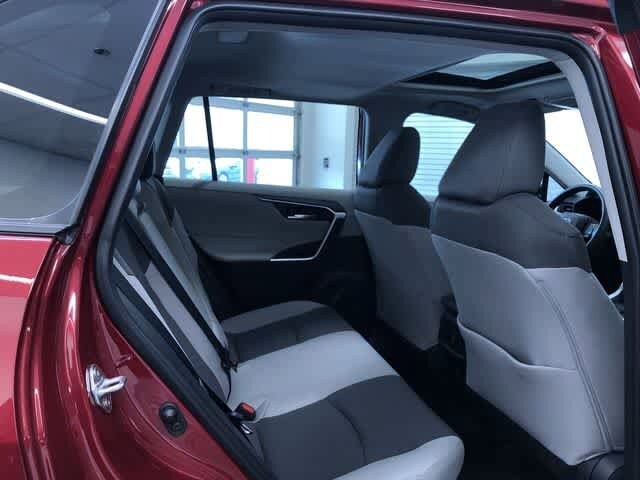 Thumbnail: 2025 Toyota RAV4 - 21