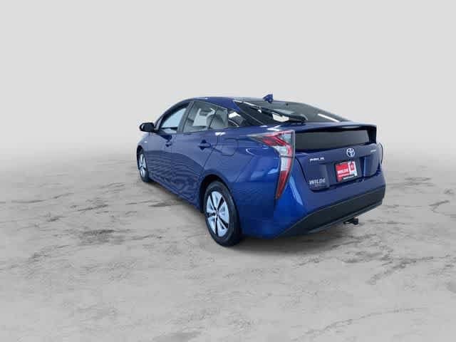 Thumbnail: 2016 Toyota Prius - 7