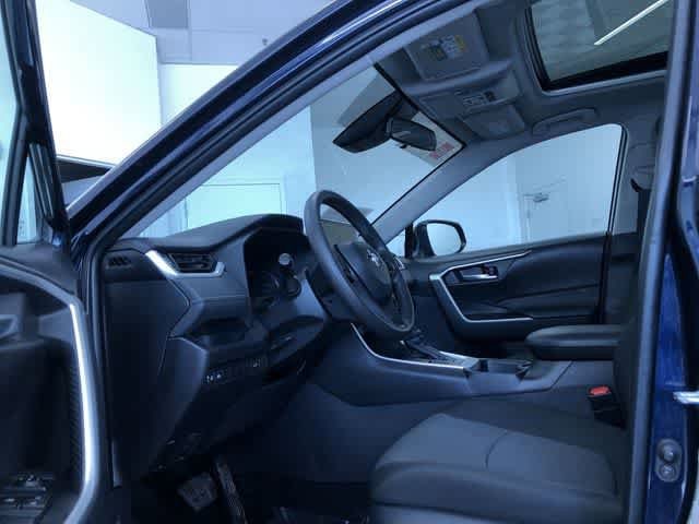 Thumbnail: 2025 Toyota RAV4 - 10