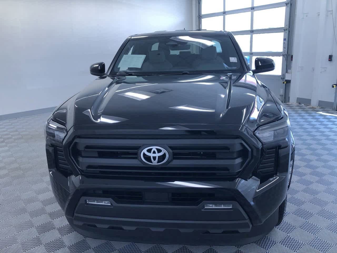 Thumbnail: 2024 Toyota Tacoma - 14