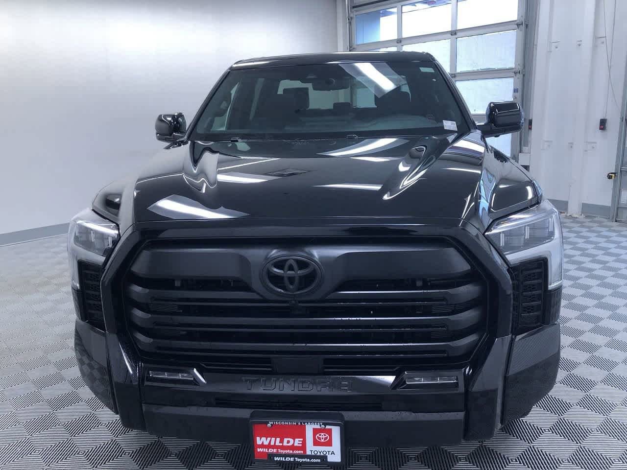 2025 Toyota Tundra Limited 8