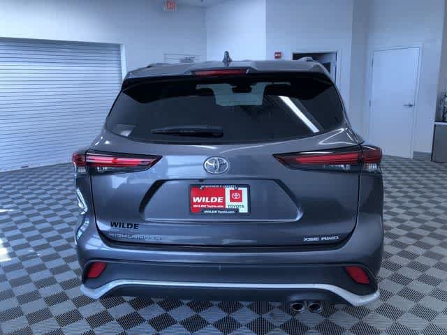 Thumbnail: 2025 Toyota Highlander - 15