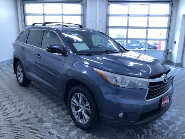Thumbnail: 2015 Toyota Highlander - 39