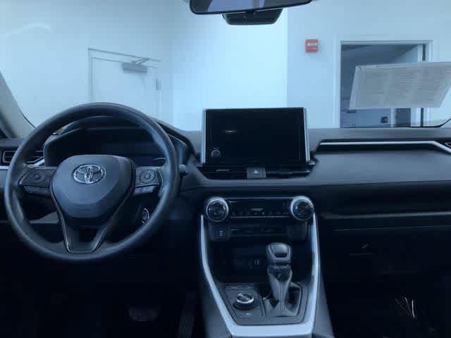 Thumbnail: 2025 Toyota RAV4 - 17