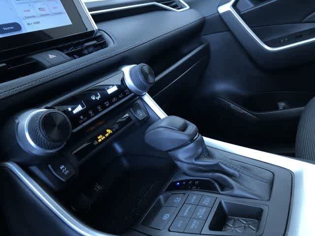 Thumbnail: 2025 Toyota RAV4 - 29