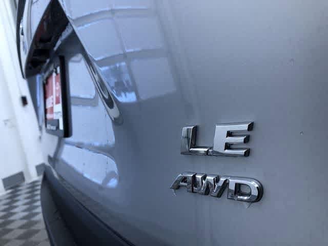 Thumbnail: 2025 Toyota RAV4 - 15