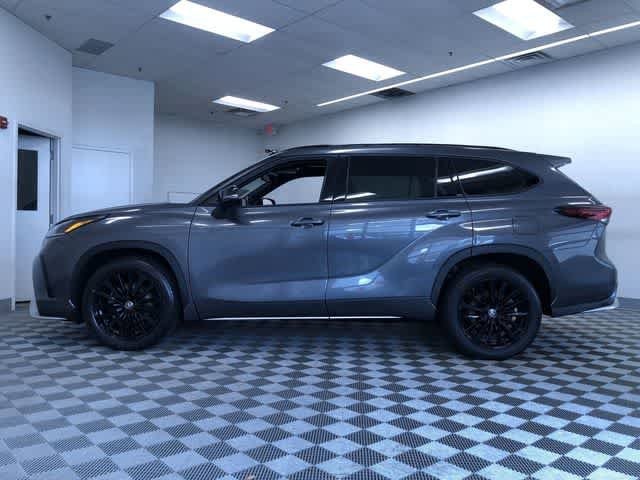 Thumbnail: 2025 Toyota Highlander - 11