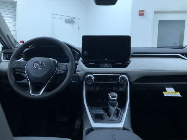 Thumbnail: 2025 Toyota RAV4 - 17