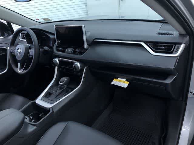 Thumbnail: 2025 Toyota RAV4 - 15