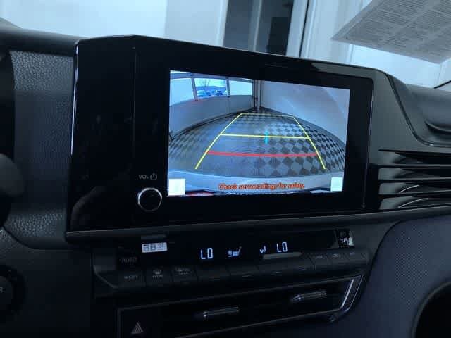 Thumbnail: 2025 Toyota Camry - 20