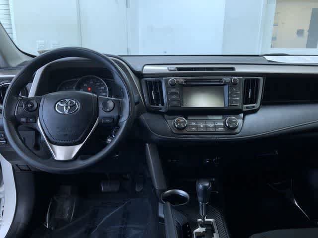 Thumbnail: 2013 Toyota RAV4 - 9