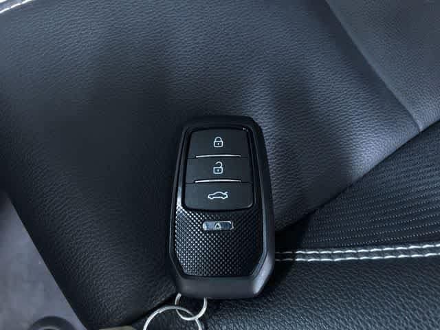 Thumbnail: 2025 Toyota Camry - 31