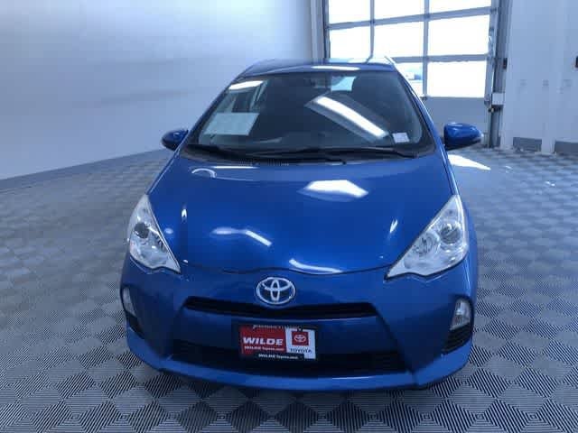 Thumbnail: 2012 Toyota Prius c - 16
