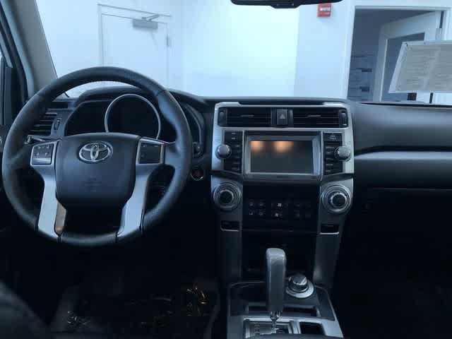Thumbnail: 2011 Toyota 4Runner - 18